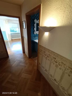 Attraktive 4,5-Zimmer-Wohnung mit Balkon und EBK in Adelmannsfelden