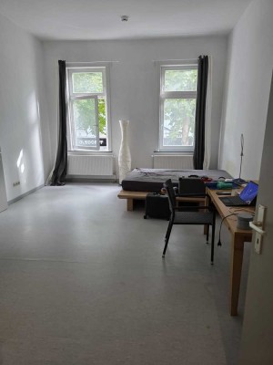 1 Zimmer Wohnung in belebter Innenstadtlage
