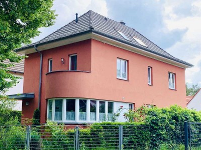 Exklusives Einfamilienhaus in Berlin-Konradshöhe, voll möbliert, befristet für 10 Jahre