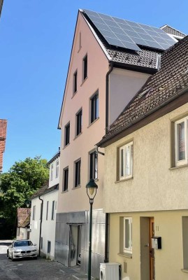 Exklusive, sanierte 3-Raum-Penthouse-Wohnung mit gehobener Innenausstattung mit Balkon in Blaubeuren