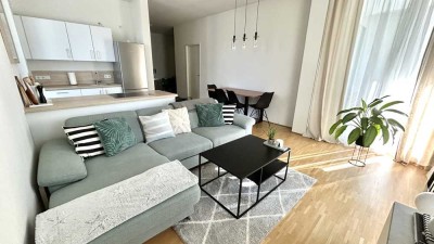 Neuwertige moderne 2-Zi-Wohnung in Top Lage mit Loggia und Gartenanteil