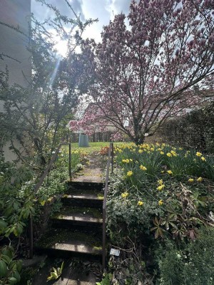 Tolle 3,5 Zi.-Wohnung mit Süwestterrasse, großer Garten zur Eigennutzu im EG-Stuttgart-Feuerbach