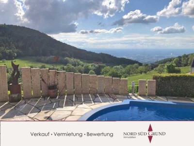 Denkmalgeschütztes Anwesen mit Gästehaus, Pool, Sauna und herrlichem Panoramablick über das Rheintal