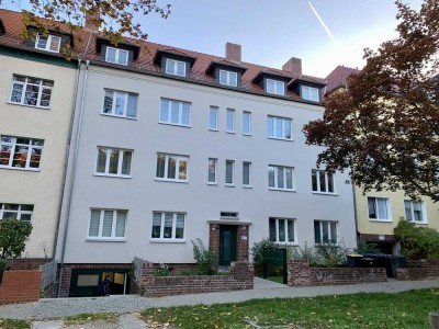 Helle Zweiraumwohnung mit Balkon und Einbauküche in Erfurt