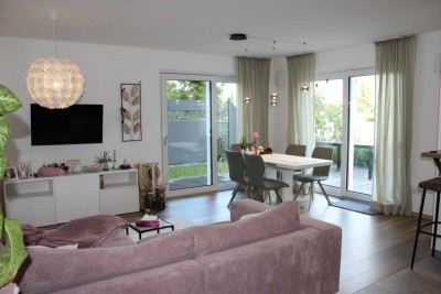 Moderne 3-Zimmer Erdgeschosswohnung mit eigenem Garten