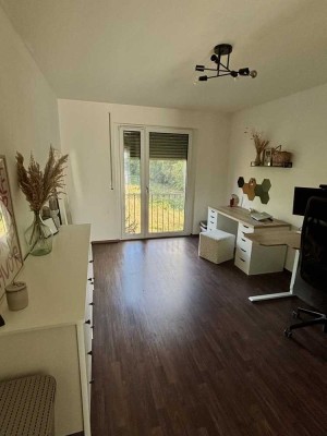 Helle 3-Zimmer-Wohnung mit Balkon