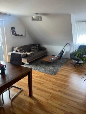 Wunderschöne 3 Zimmer Wohnung mit Balkon in der Ludwigsburger Weststadt