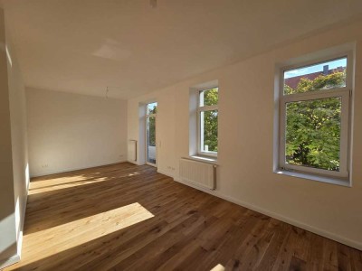 Kernsanierte Familienwohnung mit 2 Balkonen