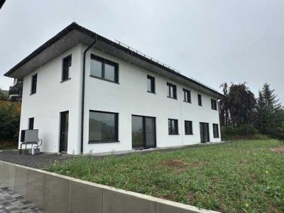 Neue DHH Stadtvilla Traumlage mit Blick in die Natur KFW 40 sofort beziehbar