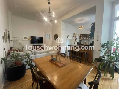 Tauschwohnung: Große ruhige Wohnung mit Terrasse und Balkon am Park