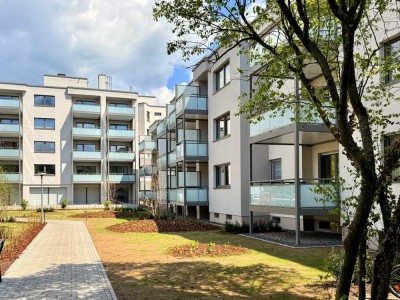 *Erstbezug nach energetischer Modernisierung* Großzügige 2 ZKB mit Balkon in Langen!