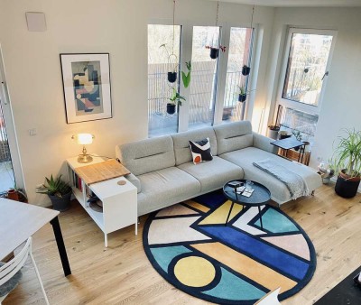 Auf Zeit bis 12-26: 110qm möblierte Luxus Penthouse 4 Raum Wohnung mit Wasserblick im Grünen