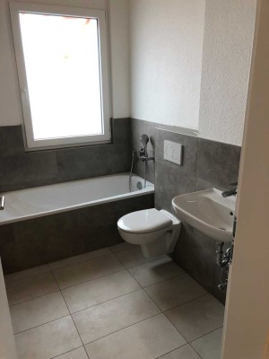 Helle 3 Zimmer Wohnung mit jeweils eigenem Balkon in allen Zimmern