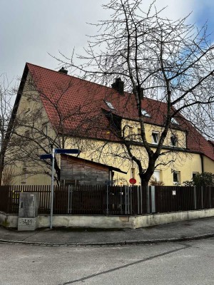Schöne kleine 3-Zimmer-Wohnung in der Lerchenau