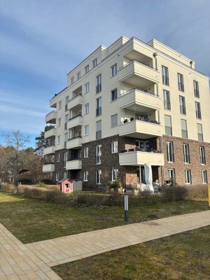 Moderne 4-Zimmer-Wohnung  im Brunnenviertel mit Privatgarten