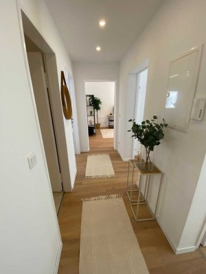 Helle 3-Zimmer-Wohnung mit Loggia und Parkblick in Mitten von Mannheim - Neckarstadt Ost
