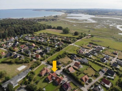 2 Zimmer Ferienwohnung an der Ostsee - möbliert - eigener Gartenanteil