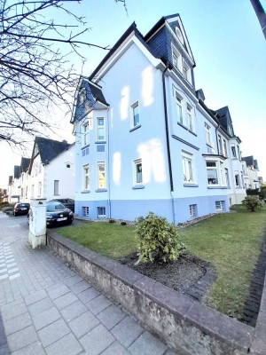 GEPFLEGTES 3 FAM. HAUS SUCHT RUHIGE(N) MITBEWOHNER/IN