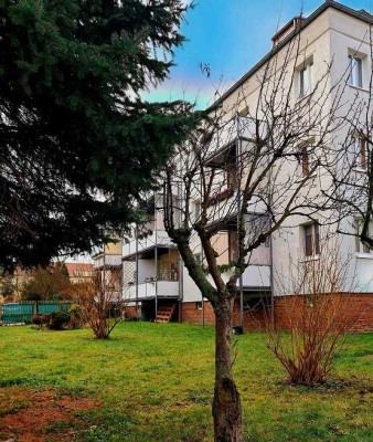 Helle, gemütliche Dachgeschosswohnung sucht Nachmieter