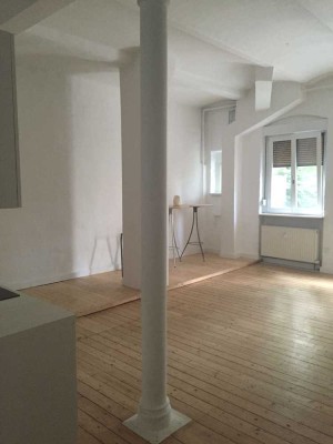 Wohnung in ruhigem Hinterhaus - Loft-Charakter