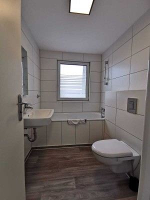 Komplett renovierte 3,5-Zimmer Wohnung im 2. OG in Gelsenkirchen-Buer