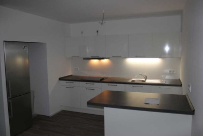 Exklusive, helle 3-Zimmer-Wohnung mit Balkon und Einbauküche in Wiesbaden