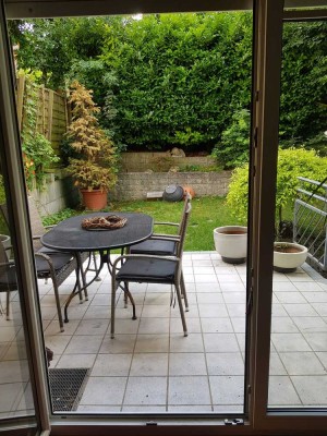 Stilvolle 3-Zimmer-Erdgeschosswohnung mit Garten