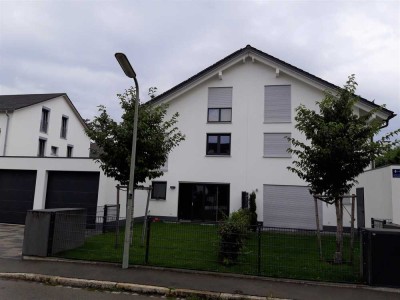 Zwangsversteigerung 13.08.25 - Haus mit fünf Zimmern in München, Verkehrswert 960.000 EUR