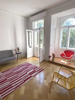 modernisierte Altbauwohnung mit EBK und Balkon