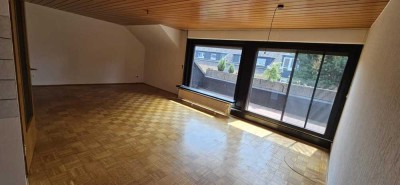 Gepflegte 2-Zimmer-Wohnung im 2. OG mit Balkon in Duisburg-Rahm