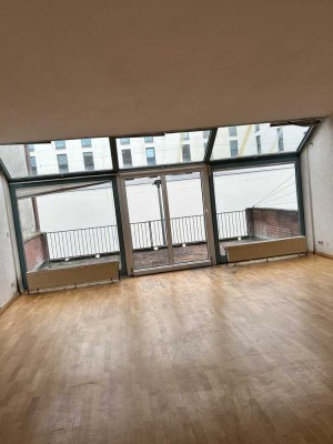 sanierte Maisonette-Wohnung in direkter Innenstadtlage