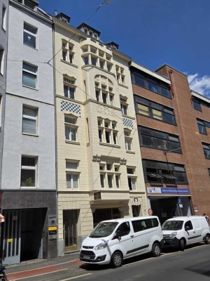 ALBERT WOLTER 1919. City, zwischen Belgischem Viertel & Uni, 2 Zimmer Altbau-Charme,  bezugsfrei