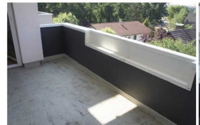 Vollständig renovierte 2-Raum-Wohnung mit Balkon und Einbauküche in Dietzenbach
