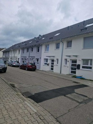 Großzügiges Reihenmittelhaus für eine Großfamilie