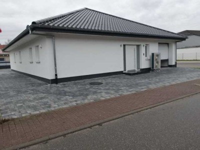 Exklusives Einfamilienhaus 146 m² Wohnfläche + NF Garten Terrasse Garage