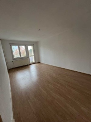 Charmante 3 Raum Wohnung mit Balkon - frei ab Dezember