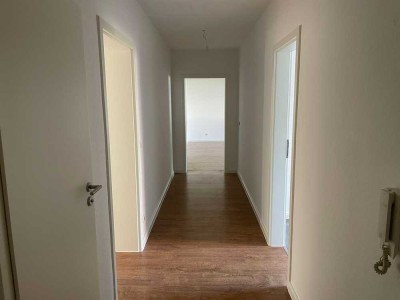 Helle 4,5-Zimmer-Wohnung mit Balkon in Hannover in der Nähe der MHH