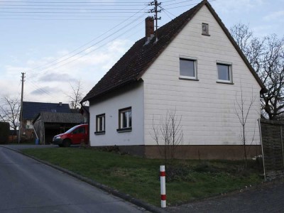 Provisionsfrei! Einfamilienhaus mit Halle