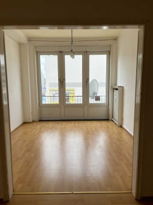 Ansprechende 4-Zimmer-Wohnung mit Balkon in Solingen
