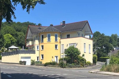 Oben angekommen – Stilvolle 3-Zimmer-Wohnung im Dachgeschoss