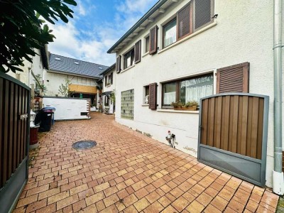 TOP Angebot und PROVISIONSFREI: 2 Häuser auf einem Grundstück in Friedrichsdorf Seulberg