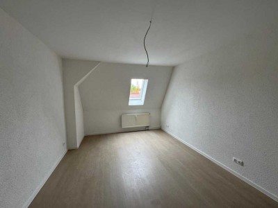 Helle 4-Zimmer Dachgeschosswohnung in Zwickau-Niederplanitz