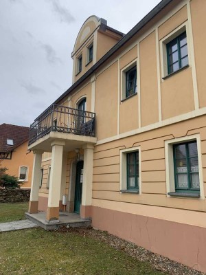 ALLES DA * großer Balkon + großer Garten + helle Räume