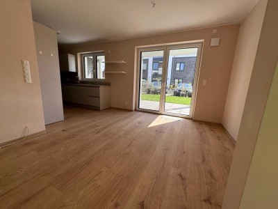 Moderne und sofort Bezugsfreie Erdgeschosswohnung (105qm) in Wittmund mit Gartenbereich PKW Stellpla