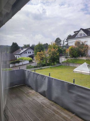 Freundliche 2-Zimmer-Wohnung mit gehobener Innenausstattung in Berg.Gladbach Löhe