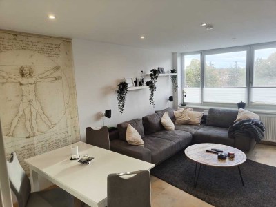 Traumhafte 3 Zimmer Dachgeschosswohnung, tolles Bad, Besichtigung Samstag, 25.10. um 13.00 Uhr