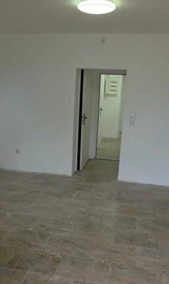 Guten Tag,

ich vermiete eine schöne, frisch gestrichene, 71 m² große Wohnung im sonnigen Welzheim.
