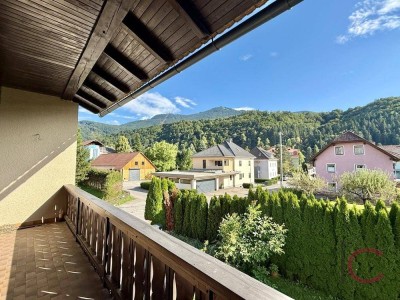 Adaptierungsbedürftiges Wohnhaus in Ruhelage mit Blick auf den Dobratsch, Nahe Bahnhof