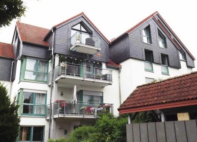 Zentral gelegene 3,5 Zimmer Dachgeschosswohnung mit Balkon!