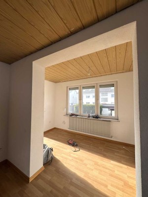 3-Zimmerwohnung mit Garten, Hütte und Garage